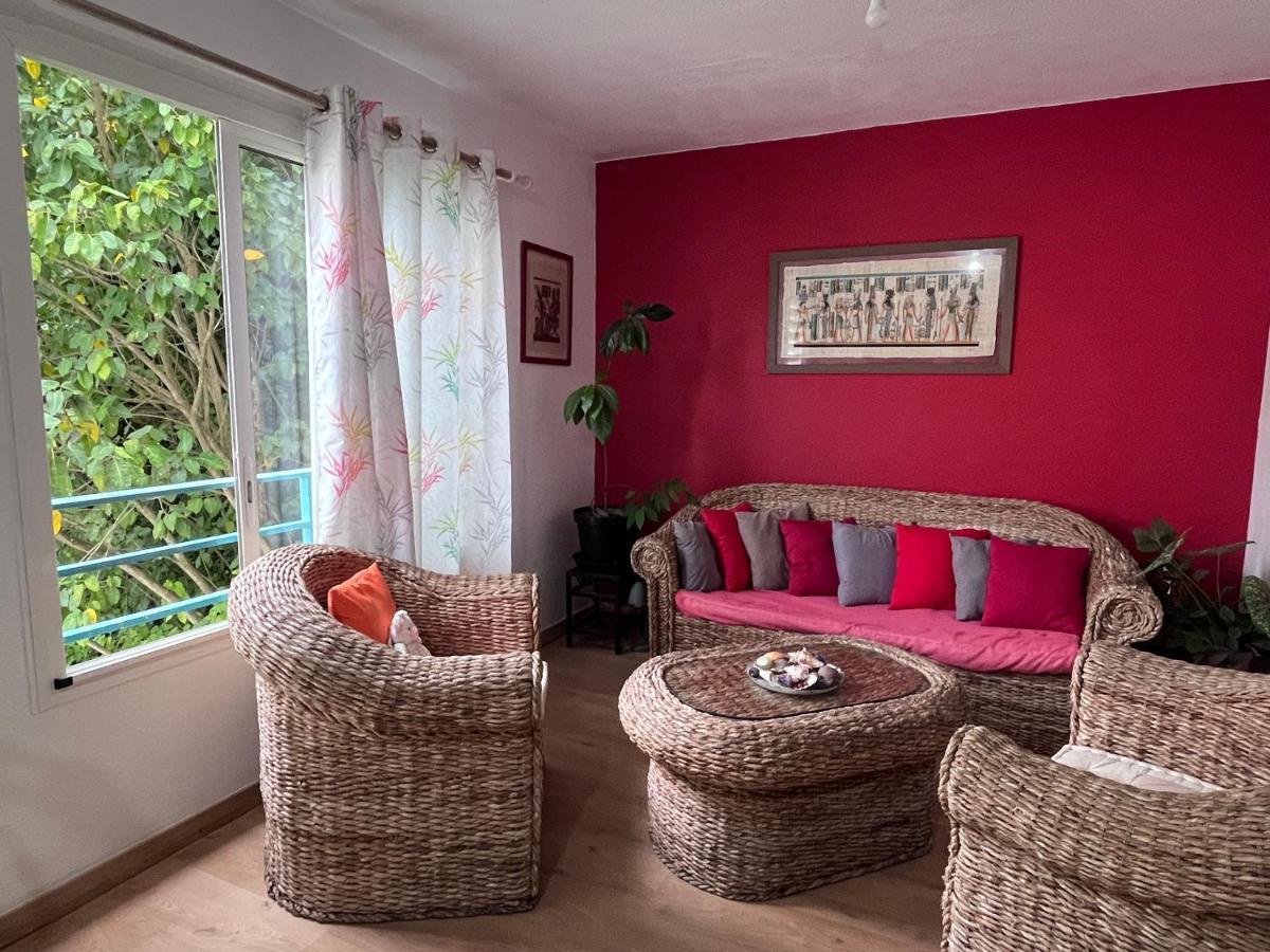 Chambre Chez L'Habitant A 5Mn De L'Aeroport เลส์อาบิมส์ ภายนอก รูปภาพ